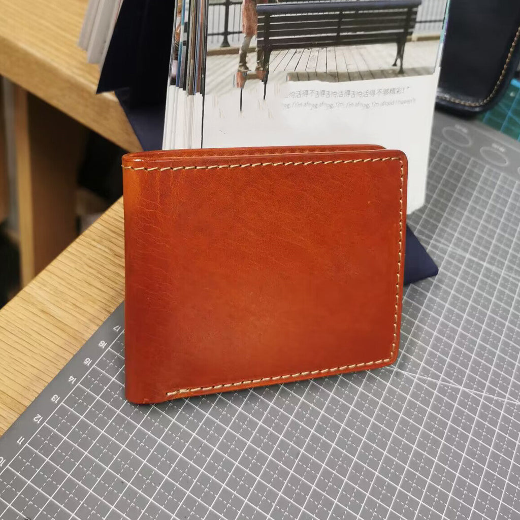 Men’s Fashion Leather Short Wallet – Compact & Stylish