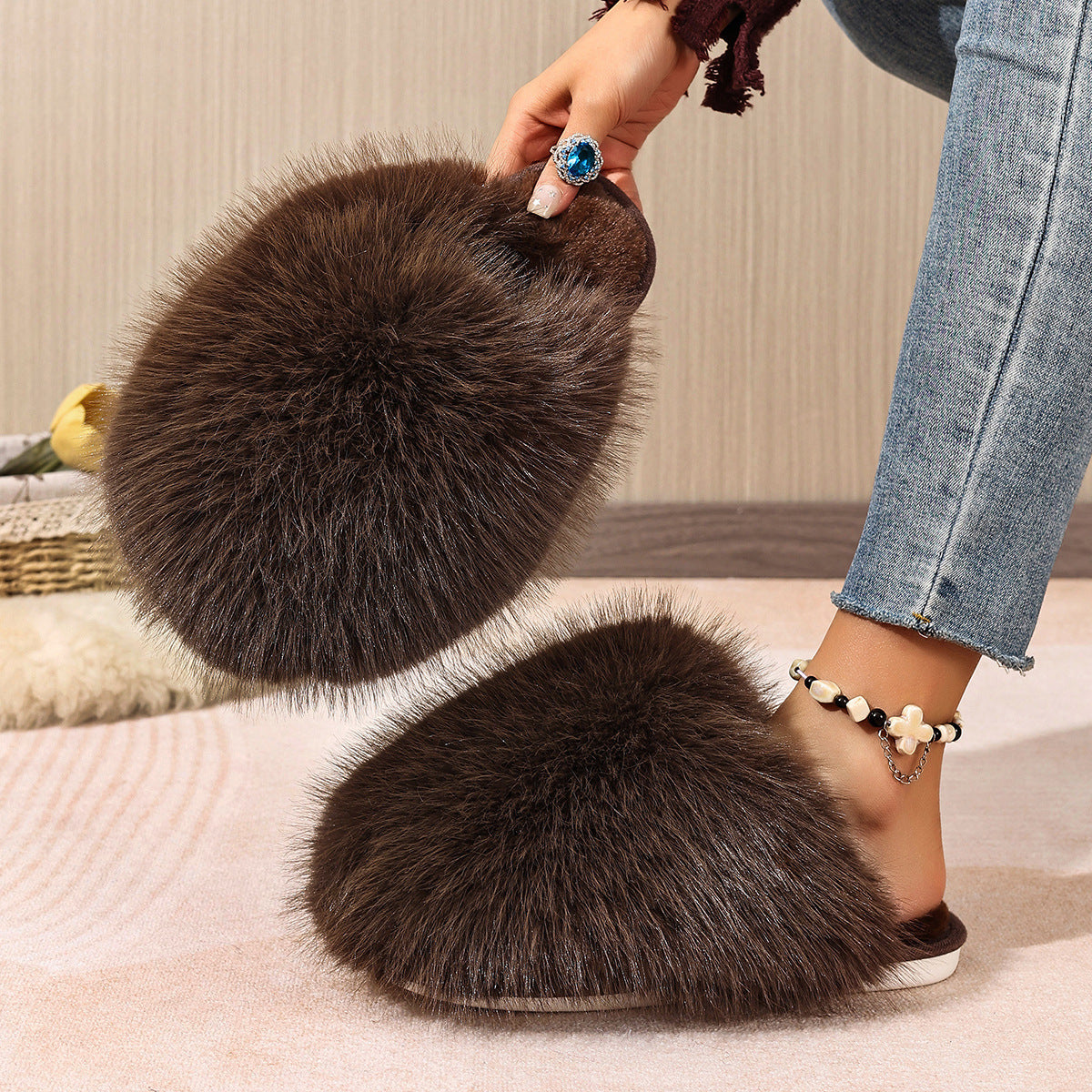 T&P Fluffy Fur Slippers – WOMEN Cozy Home Slippers