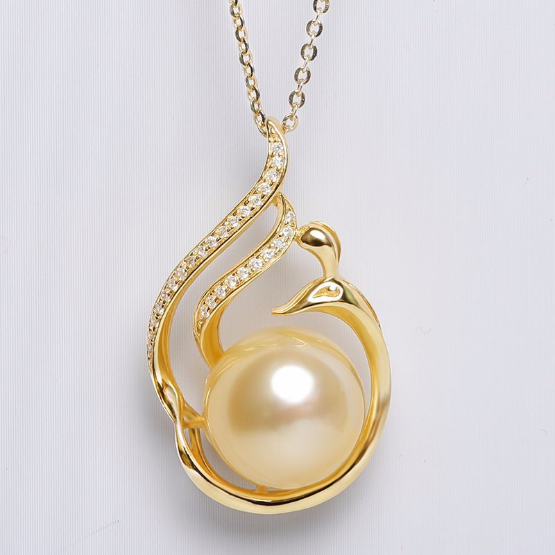 Golden Swan Pearl Pendant – Royal Elegance Edition | T&P Luxury Jewelry