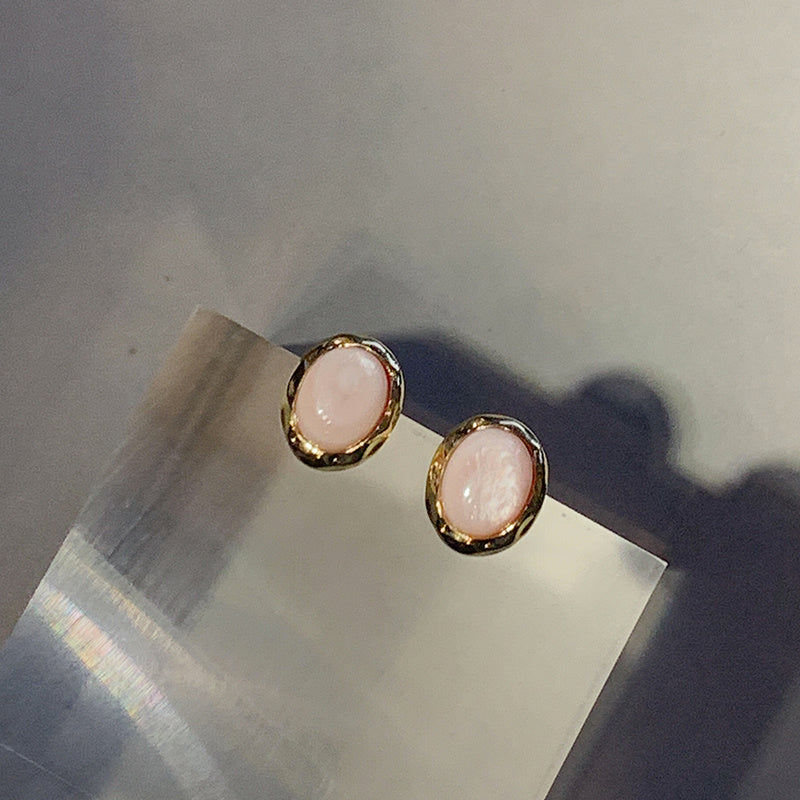 Moonlight Mother-of-Pearl Necklace – Elegant Luxury Gift for Her