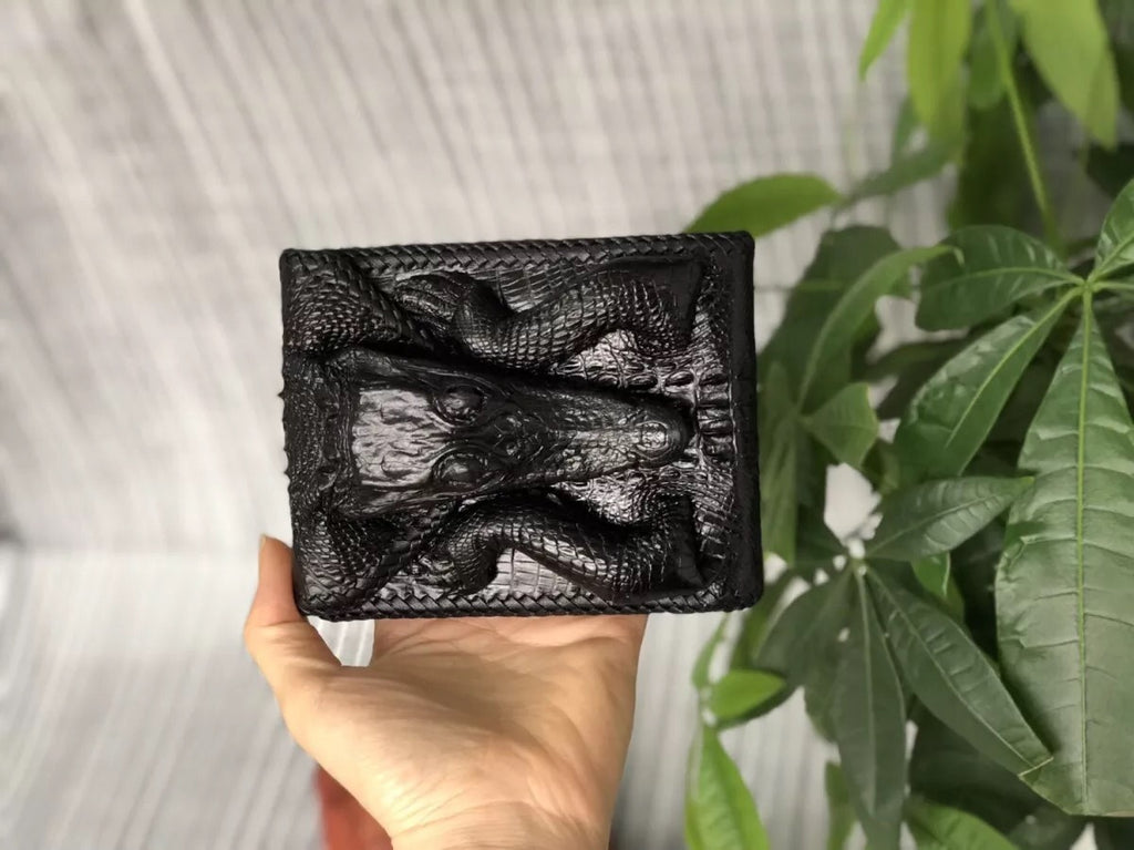 Luxury Dragon Embossed Leather Wallet – Handcrafted Men’s Statement Piece