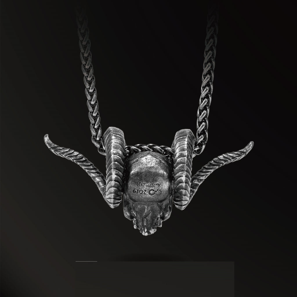 Horned Skull Pendant – 925 Silver & 18K Gold Inlay | T&P Masterpiece Edition