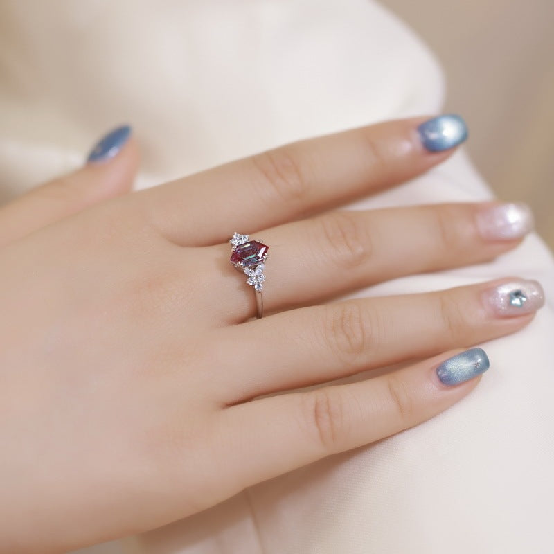 Luxury Alexandrite Ring – Color Changing Gemstone Anniversary & Fashion Jewelry