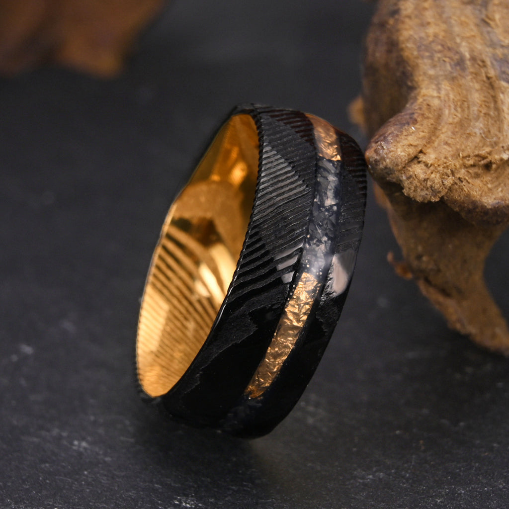 Luxury 8mm Damascus Steel Ring – Two-Tone Black & Gold Men’s Statement Jewelry