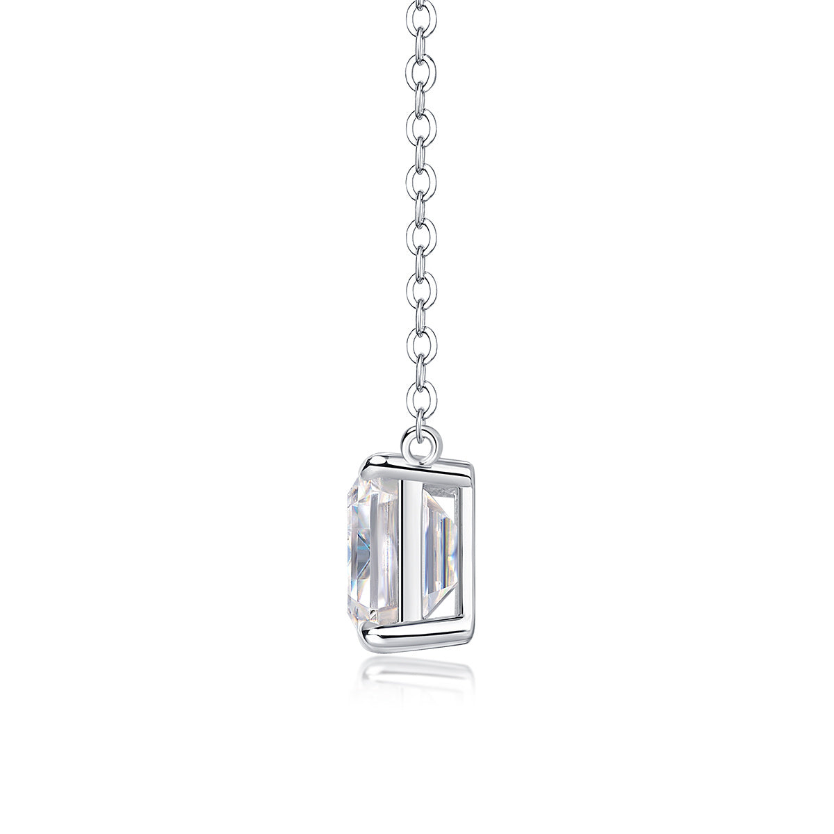 Mirage in the Mirror – Elegant Moissanite & Sterling Silver Pendant Necklace
