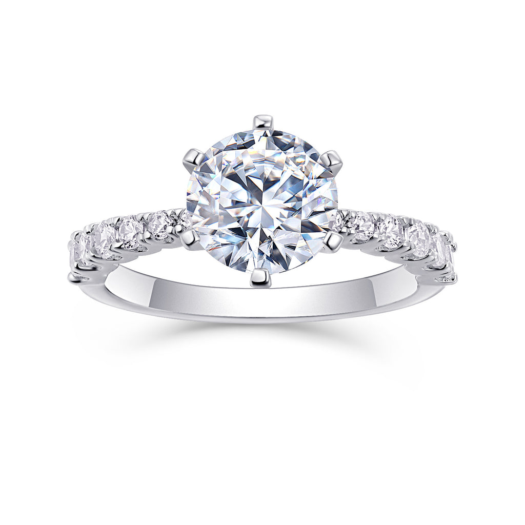 Luxury Moissanite Engagement Ring – Classic Solitaire Design with Side Stones