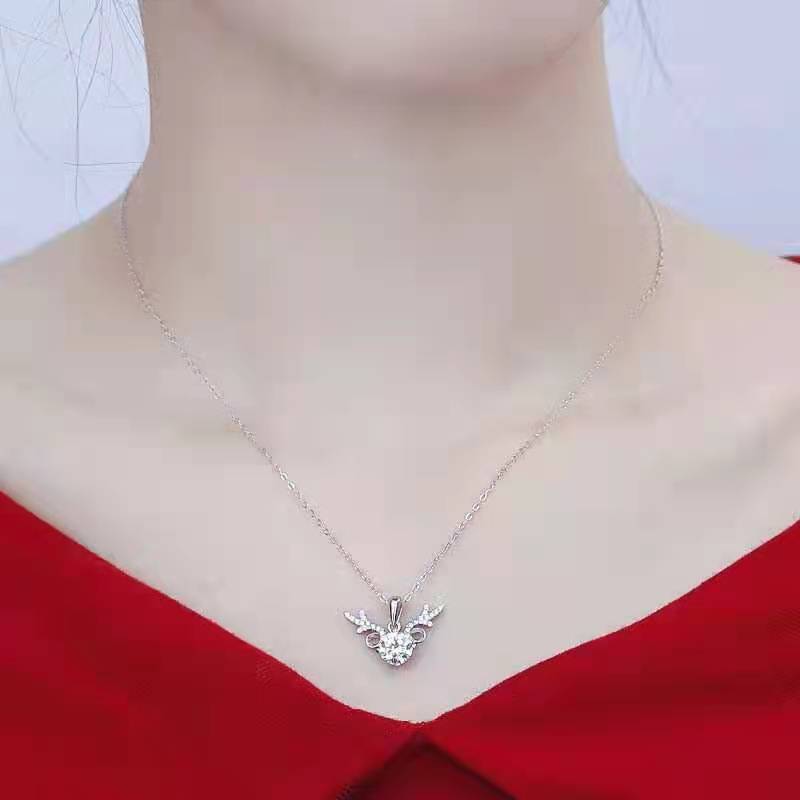D-Color Moissanite Deer Pendant – Winter Elegance Edition | T&P Elegant Gems