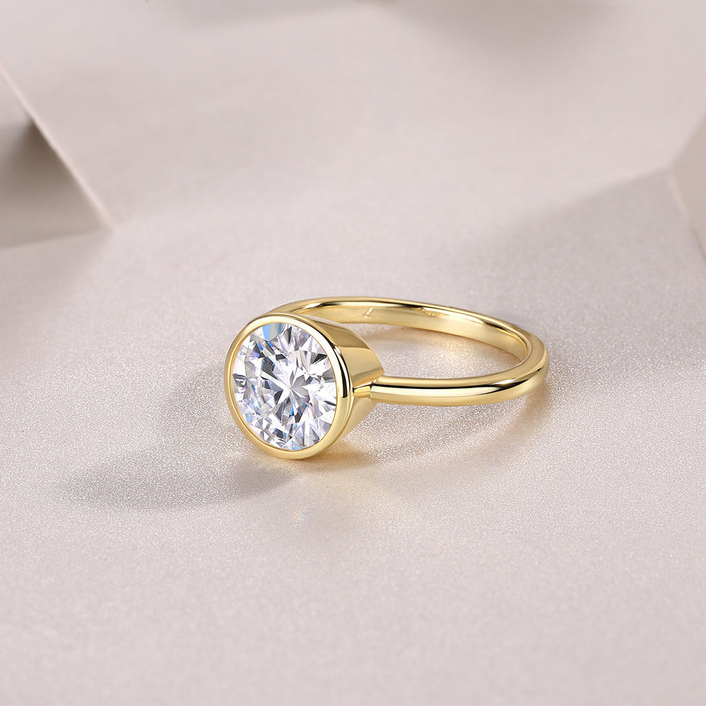 Time Bubble – Luxury Gold Moissanite Statement Ring for Women