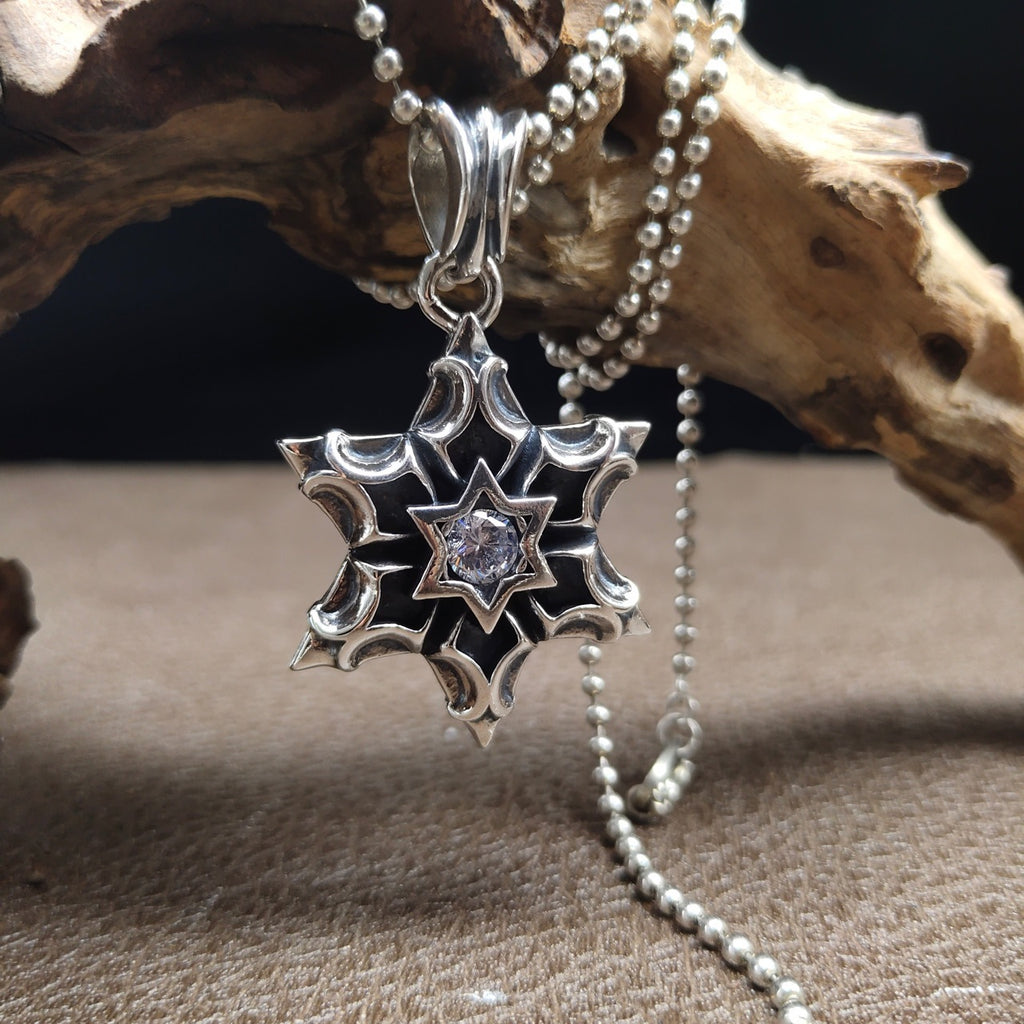 Gothic Six Star Pendant – Luxury Dark Silver Necklace | T&P Dark Line