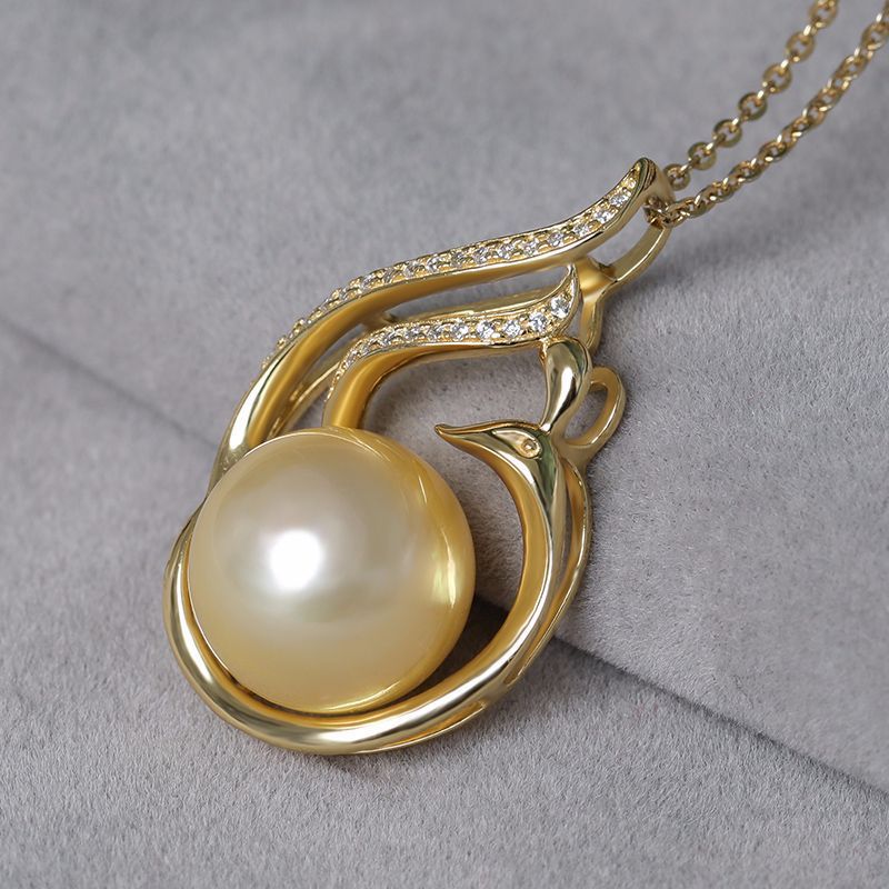 Golden Swan Pearl Pendant – Royal Elegance Edition | T&P Luxury Jewelry