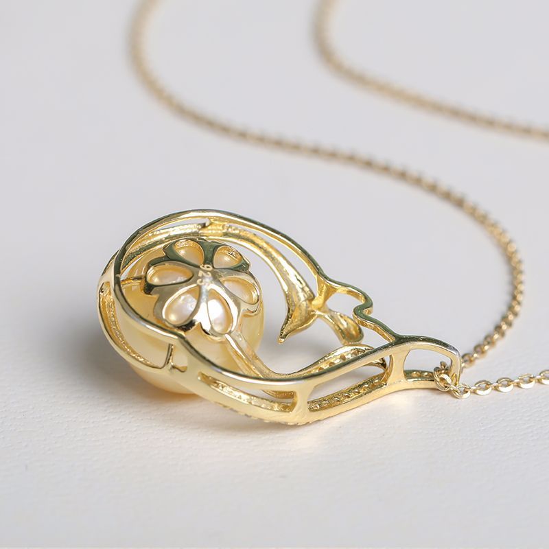 Golden Swan Pearl Pendant – Royal Elegance Edition | T&P Luxury Jewelry