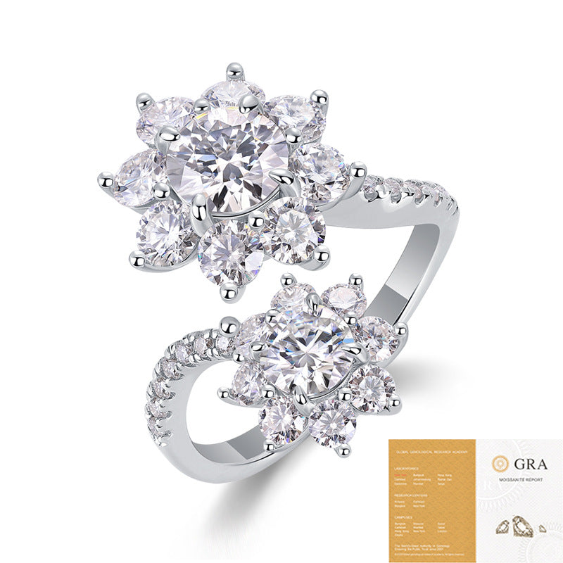 Moissanite Solitaire Ring – Luxury Engagement & Anniversary Jewelry