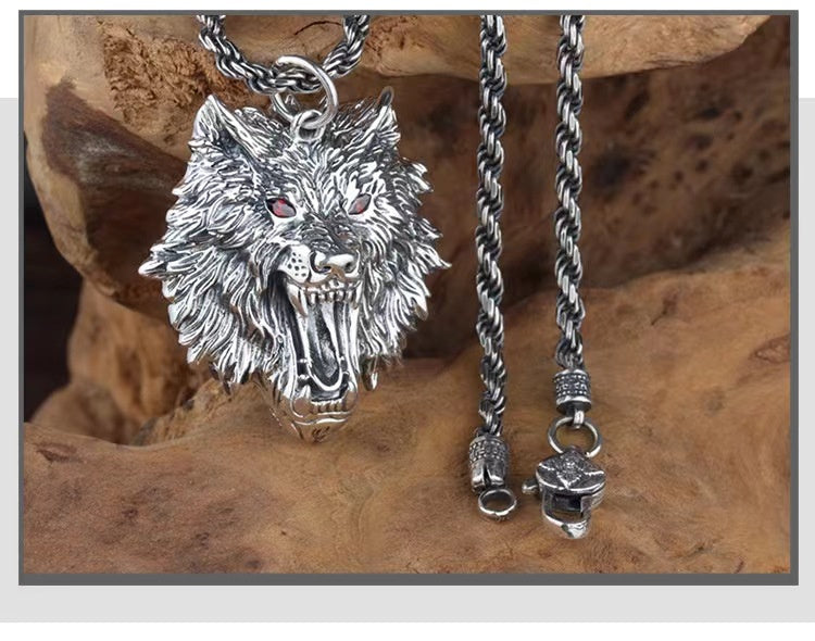 925 Silver Wolf Pendant – Symbol of Strength & Freedom for Men | T&P Men’s Vault