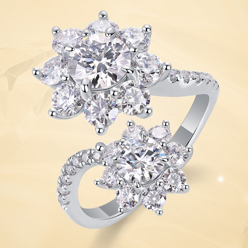 Moissanite Solitaire Ring – Luxury Engagement & Anniversary Jewelry