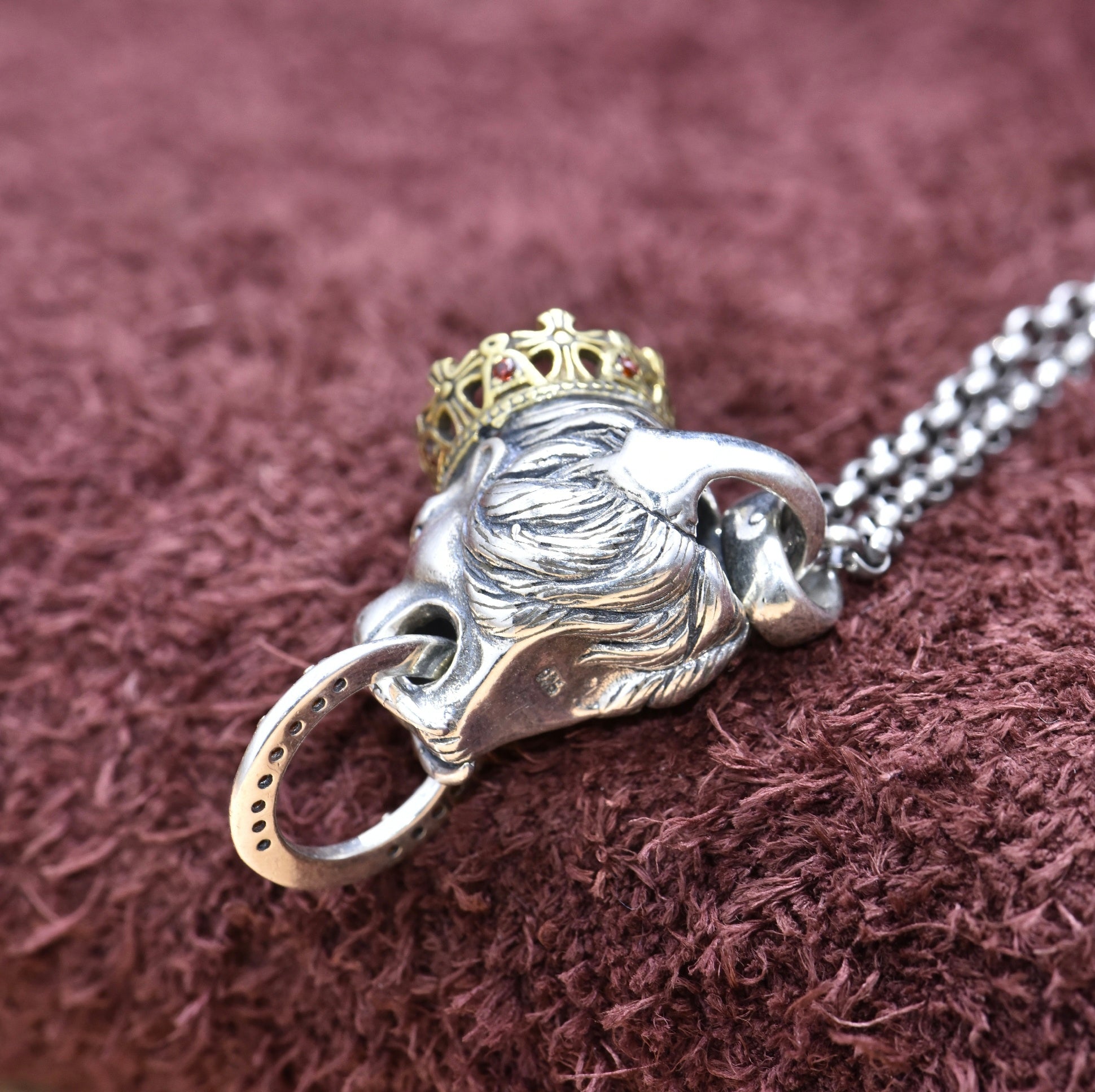 King’s Lion Pendant – 925 Silver Crown Necklace for Men | T&P Men’s Vault