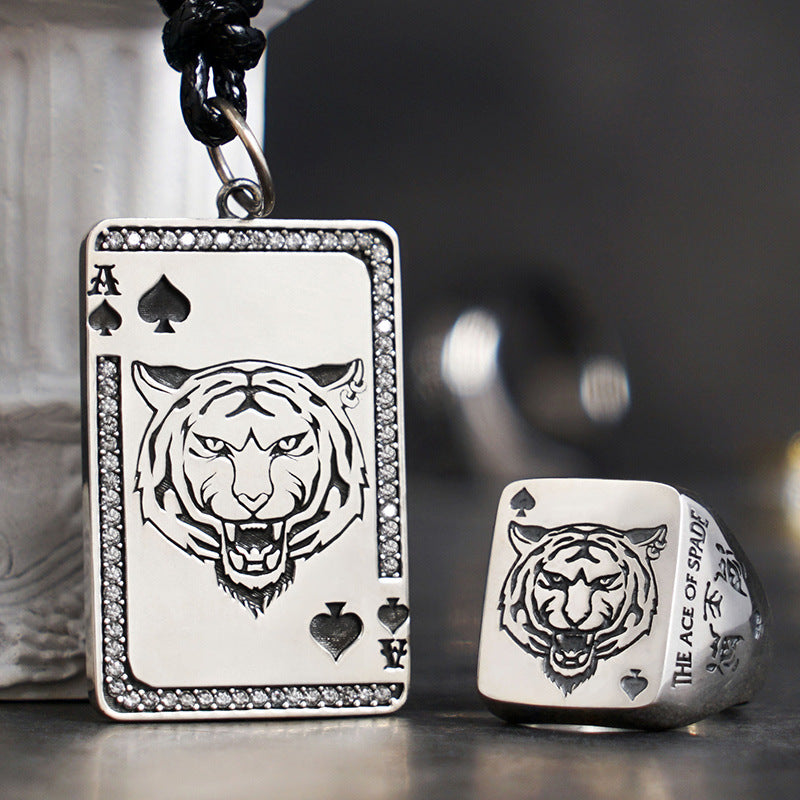 ♠️ King of Spades Tiger Pendant – 925 Sterling Silver / 18K Gold Finish