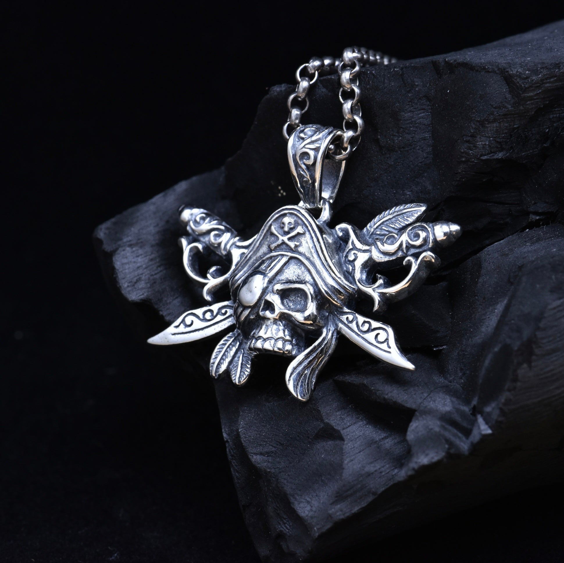 S925 Silver Skull Pendant – Dark Heritage Edition | T&P Men’s Collection