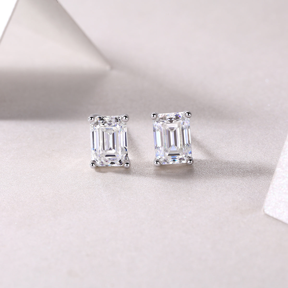 Luxury Emerald Cut Moissanite Stud Earrings – Classic Women’s Jewelry Gift
