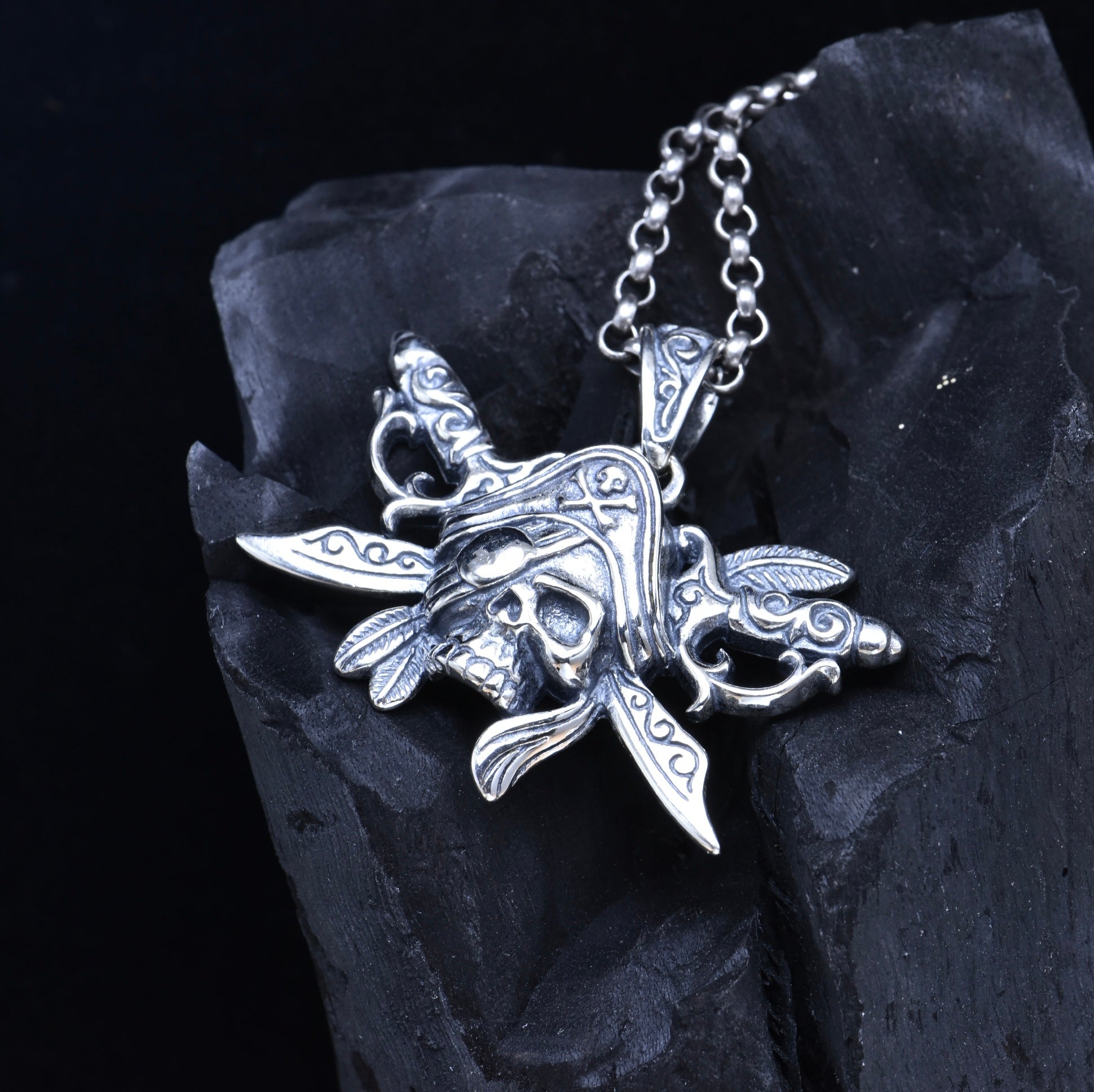 S925 Silver Skull Pendant – Dark Heritage Edition | T&P Men’s Collection