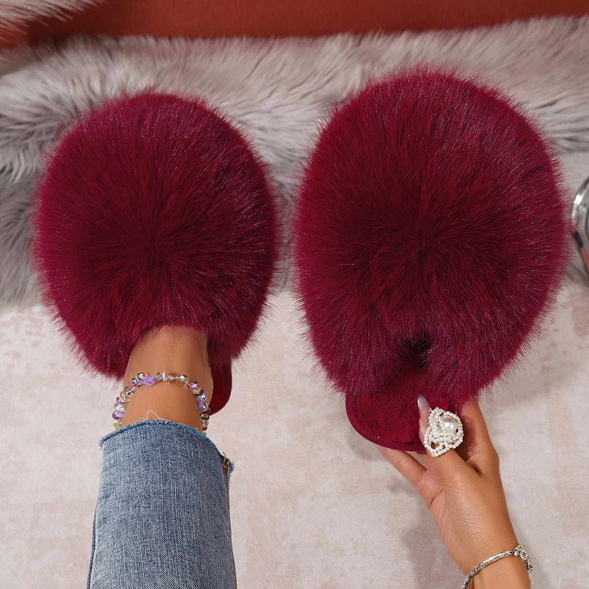 T&P Fluffy Fur Slippers – WOMEN Cozy Home Slippers